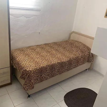 Апартаменты Cosy Nice And Convenient Family Sea View Yenihisar